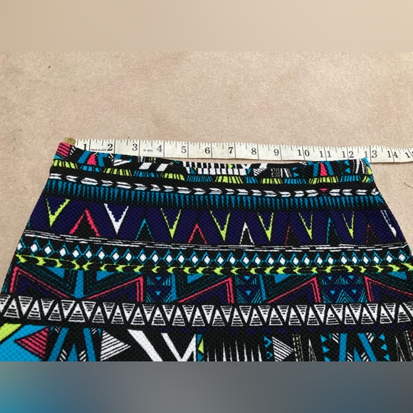 H&M Aztec mini skirt - size XS - Picture 3 of 4